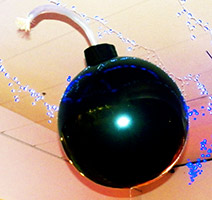 This 30 inch classic black bomb deocration complete with 
